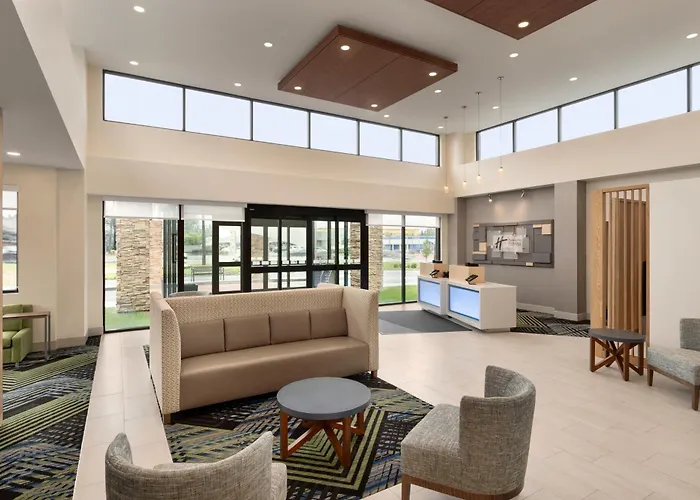 Holiday Inn Express Plattsburgh By Ihg
